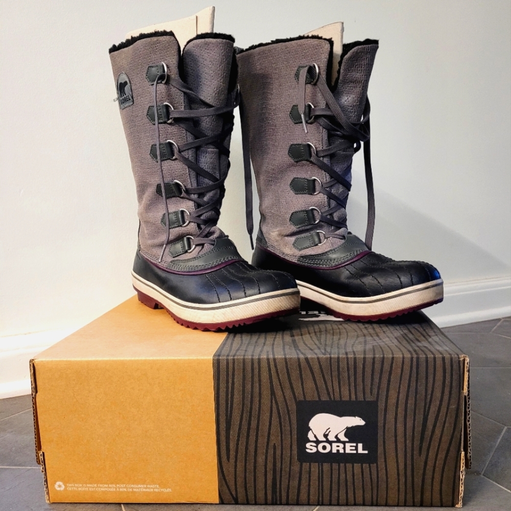 Sorel rain/snow boots size 9